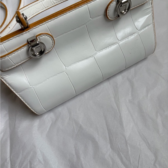 Tory Burch Handbag - Picture 3 of 7